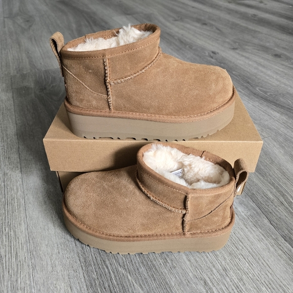 UGG Other - SOLD